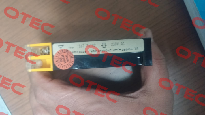 E67.3x102 obsolete/alternative 700-FSM3UU23 Allen Bradley (Rockwell)
