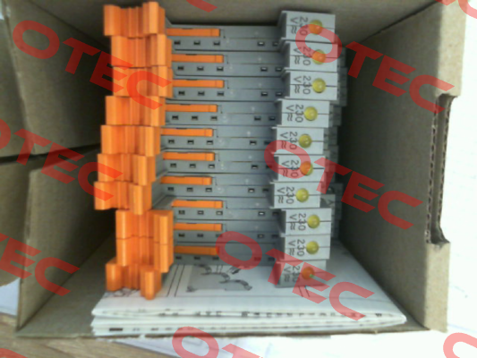 2980335 / PLC-BSC-230UC/21/SO46 (pack x10) Phoenix Contact