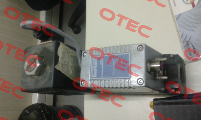 00213928  Burkert